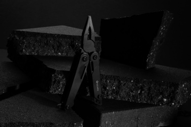 Logotrade Werbegeschenke das Foto: Gear X Multitool mit Zange