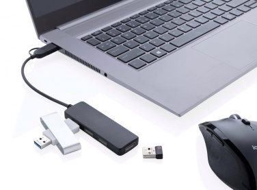 Logotrade werbemittel das Foto: RCS recycelter USB-Hub mit Dual-Input