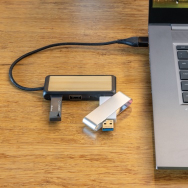 : Link Dual Input USB Hub aus RCS rec. Kunststoff und Bambus