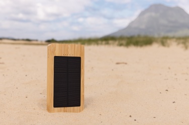 Logotrade Logogeschenke das Foto: Sunwick 10.000mah Bambus Solar Powerbank