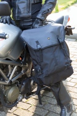 Logotrade Werbegeschenke das Foto: 17” Outdoor Laptop Rucksack