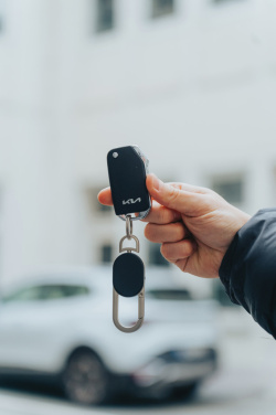 Logotrade Werbegeschenke das Foto: Schlüsselanhänger Keyfinder mit weltweiter Ortung und USB-C