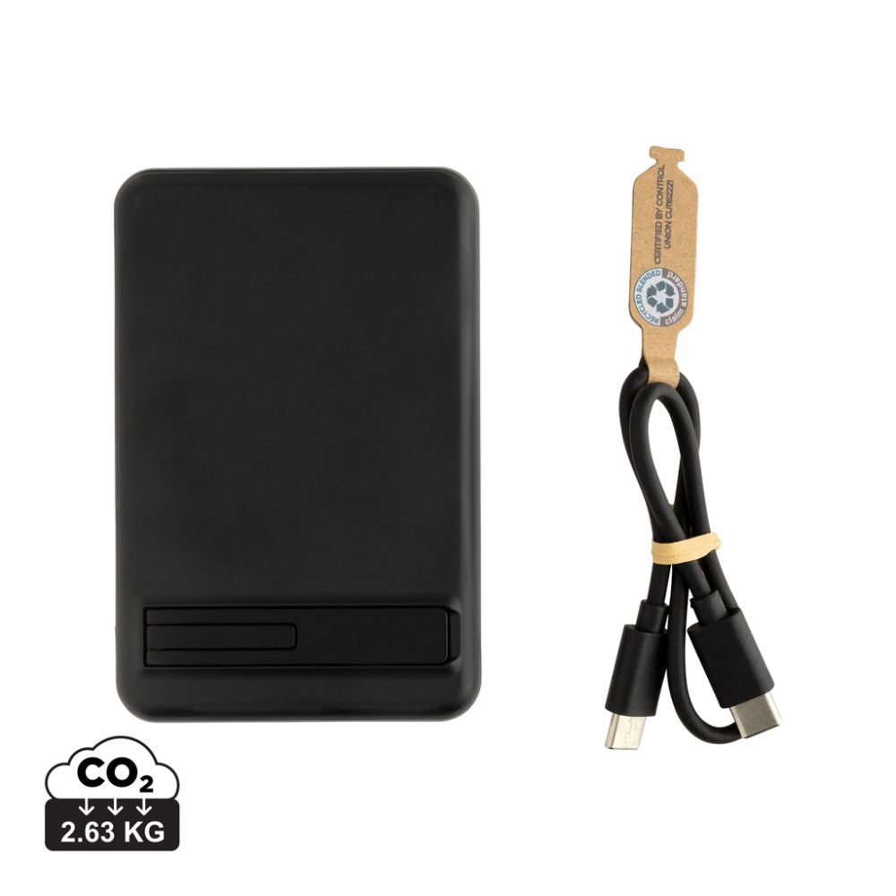 Logotrade werbemittel das Foto: Zen 5000mAh 5W magnetische Bambus-Powerbank aus RCS rPlastik