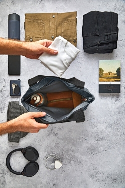 Logotrade Logogeschenke das Foto: Black+Blum isolierte 16L Trage- & Kühltasche