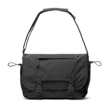 Logotrade Geschäftsgeschenke das Foto: KENTO URBAN 15,6" Messenger aus RCS recyceltem Nylon