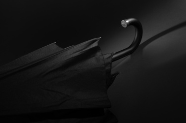 Logotrade promotional product picture of: Swiss Peak Vero Aware™ RPET 25” umbrella w luxe handle