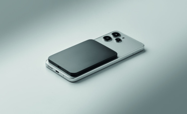 Logo trade business gifts image of: Slim magnetic power bank 20W