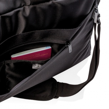 Logotrade reklaamkingituse foto: Swiss Peak RFID-duffle kohvri avaga