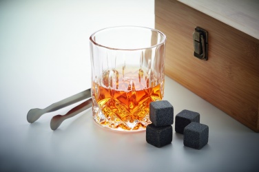 Logo trade reklaamkingituse pilt: Viskiklaaside komplekt puidust karbis