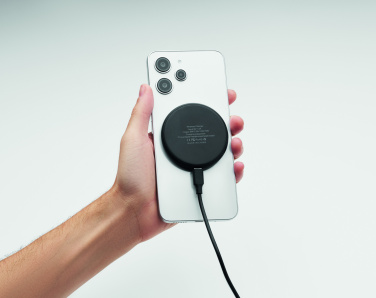 Logo trade reklaamkingid foto: WERLIES 3-ühes juhtmevaba laadija 15W