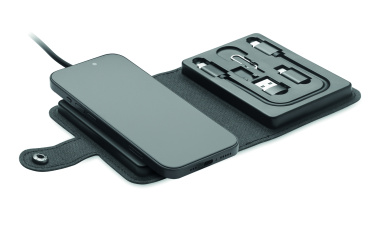 Logotrade reklaamkingid pilt: CAWATT 4 in 1 kaabli pistikute komplekt 15W