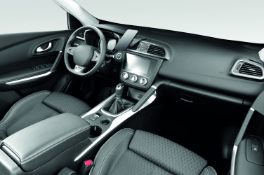 Logotrade verslo dovanos nuotrauka: 15 W magnetinis automobilio įkroviklis