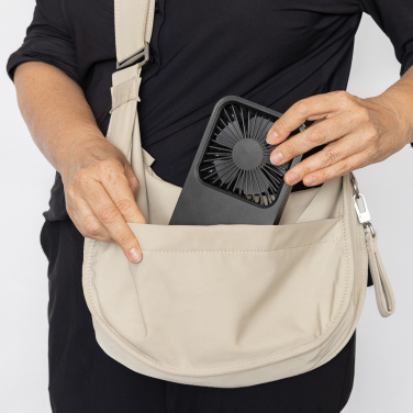 Logotrade firminės dovanos nuotrauka: „Aervina RCS“ perdirbto plastiko įkraunamas stalo ventiliatorius