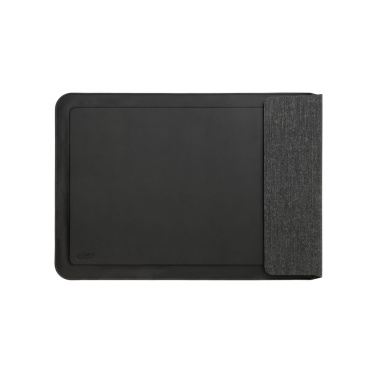 Logotrade biznesa dāvanas foto: Swiss Peak 15W magnētiskais klēpjdatora maciņš 14-15,6"