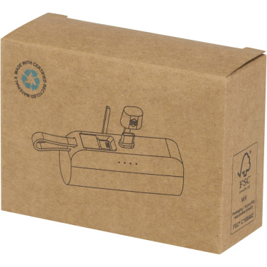 Logotrade logo dāvanas foto: Alnair 5000 mAh 10W pārstrādātas plastmasas C tipa pārnēsājamais akumulators ar iebūvētu atlokāmu statīvu un 2-in-1 kabeli