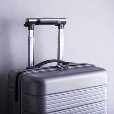 Лого трейд бизнес-подарки фото: Стильный чемодан, серебристый