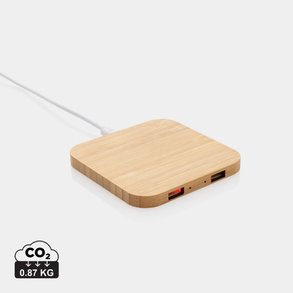 Лого трейд бизнес-подарки фото: Беспроводное зарядное устройство Bamboo 10 Вт с USB-портом