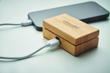 Логотрейд pекламные продукты картинка: TWS earbuds in bamboo case