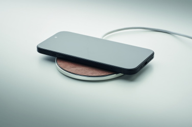 Лого трейд pекламные cувениры фото: Wireless charger 15W