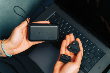 Лого трейд бизнес-подарки фото: Urban Vitamin Eureka гибридный GANcharger 10000 мАч внешний аккумулятор 65 Вт