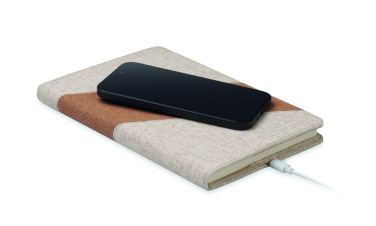 Логотрейд pекламные подарки картинка: A5 notebook with 15W charger