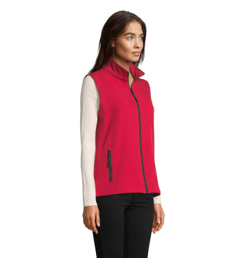 Логотрейд pекламные продукты картинка: RACE BW WOMENSOFTSHELL