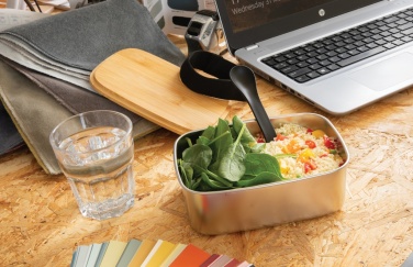 Logotrade reklamprodukter bild: Stainless steel lunchlåda med bambulock och spork