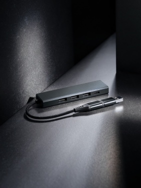 Logotrade profilreklam bild: Terra hub med 3 USB portar i RCS återvunnen aluminium