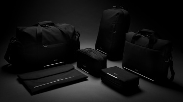 Logotrade presentreklam bild: Swiss Peak AWARE™ RFID och USB A laptopryggsäck