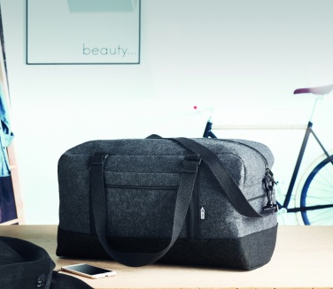 Logotrade reklamprodukter bild: Weekend bag i RPET-filt